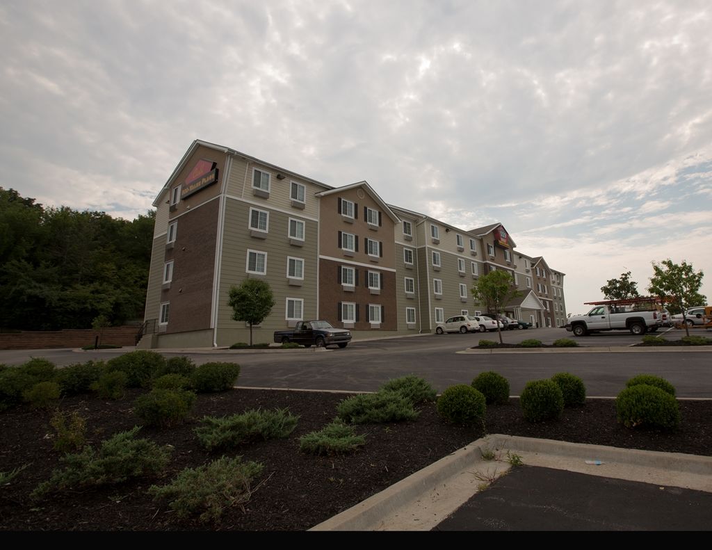 Woodspring Suites Kansas City Mission Merriam Exterior photo